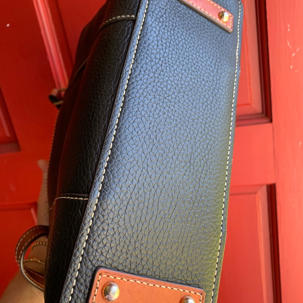 Pebble grain small Lexington .
Shoulder bag